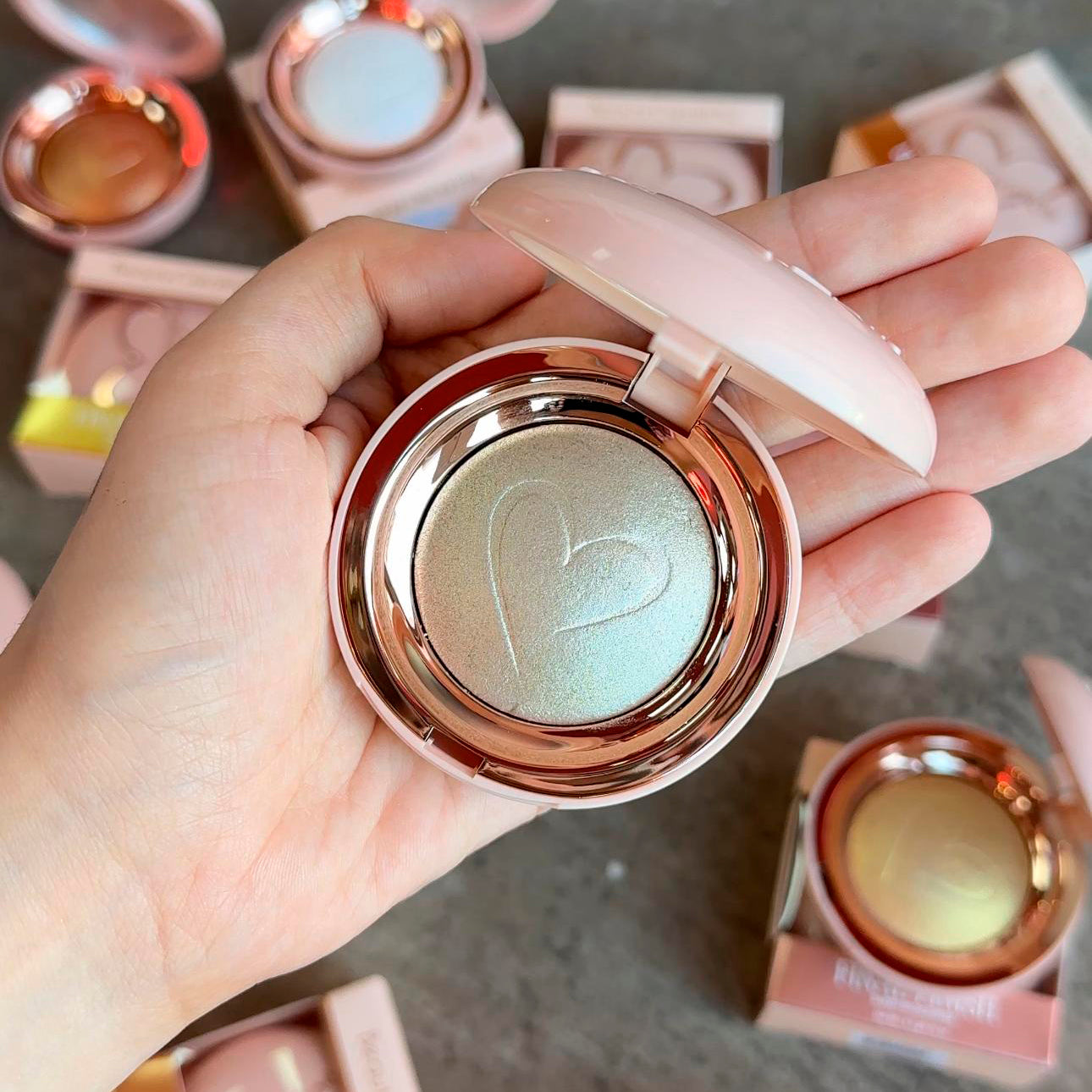 Final Finish Baked Iluminador - Beauty Creations