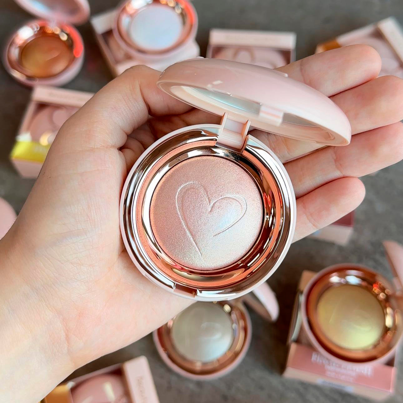 Final Finish Baked Iluminador - Beauty Creations