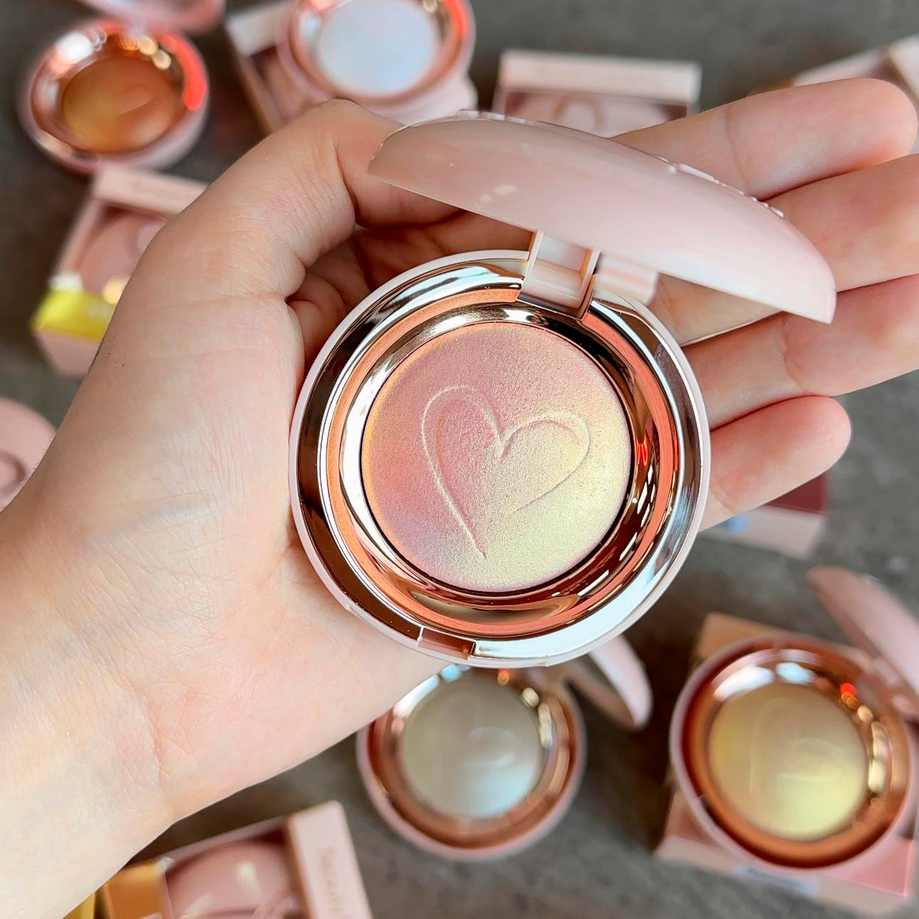Final Finish Baked Iluminador - Beauty Creations