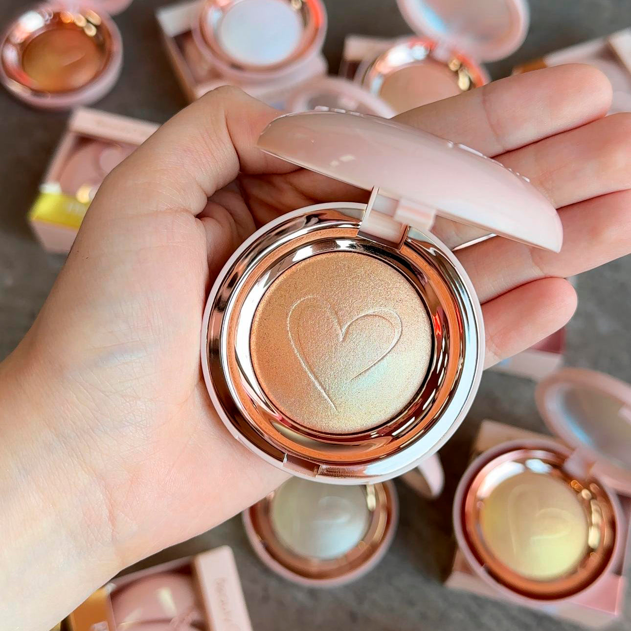 Final Finish Baked Iluminador - Beauty Creations