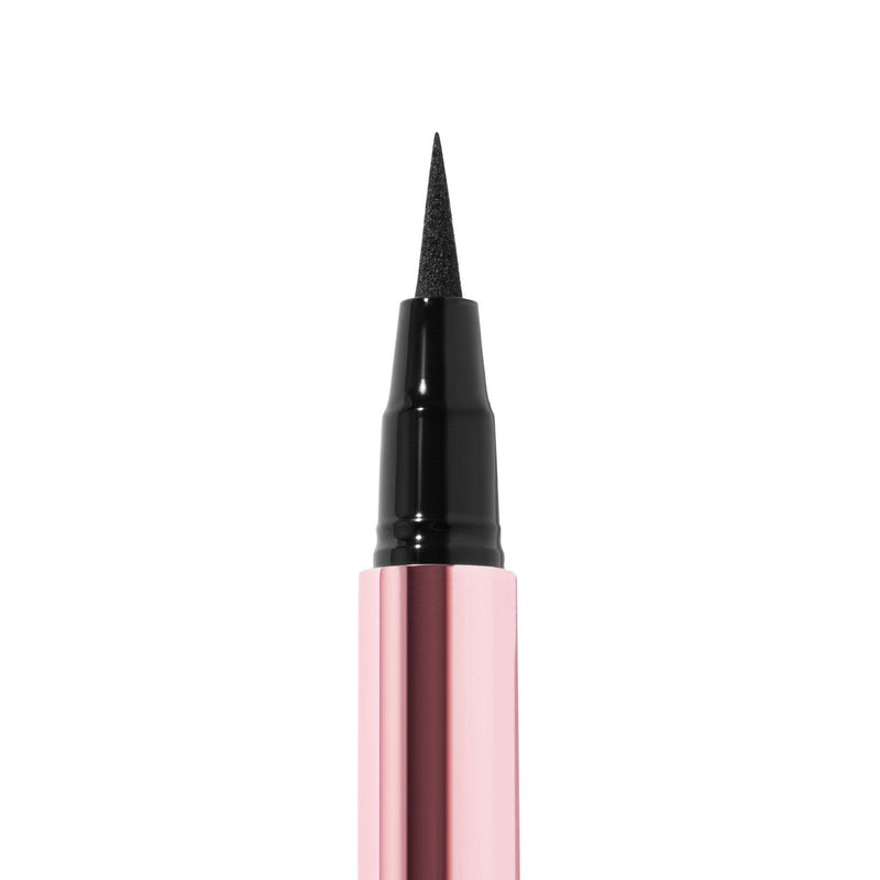 Draw The Line Overachiver On Point Delineador Líquido Plumín - Beauty Creations